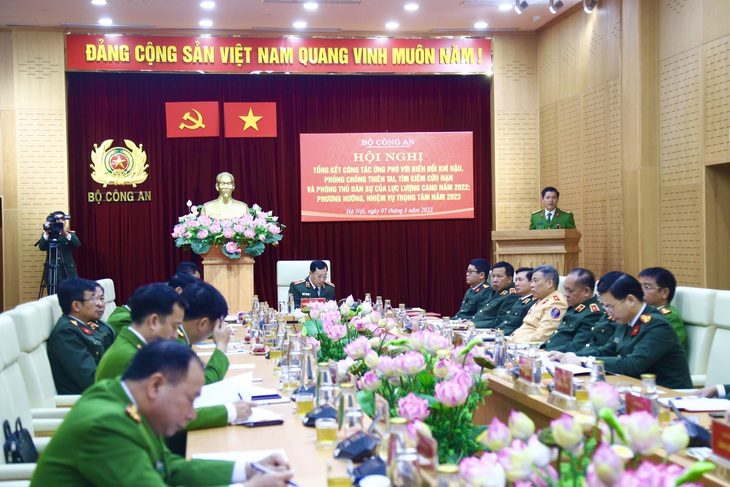 Bài học kinh nghiệm trong tìm kiếm cứu nạn, phòng chống thiên tai - Ảnh 1.